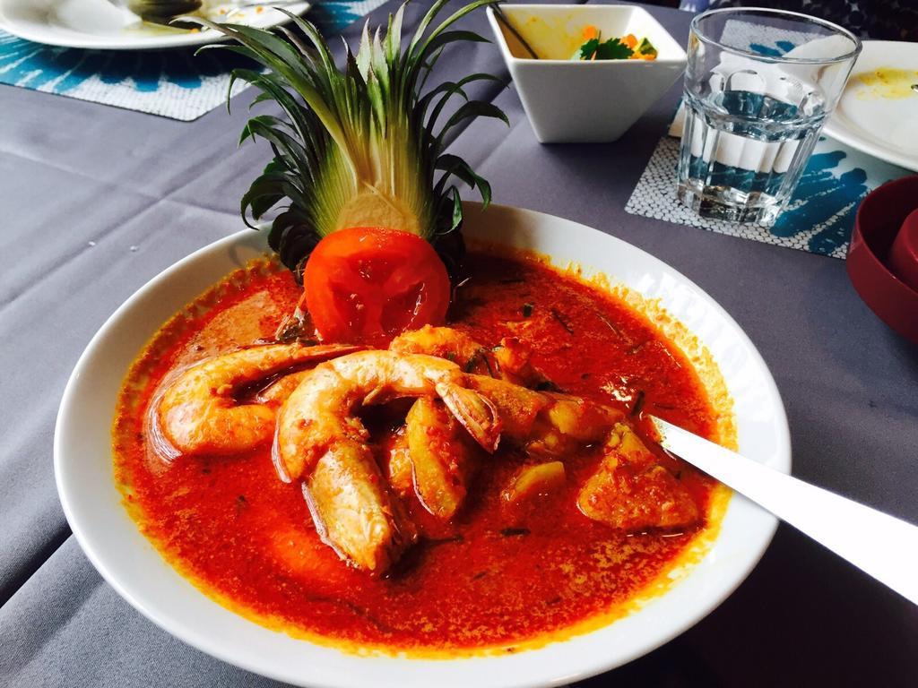 Hotel Mimosa Malacca Екстериор снимка