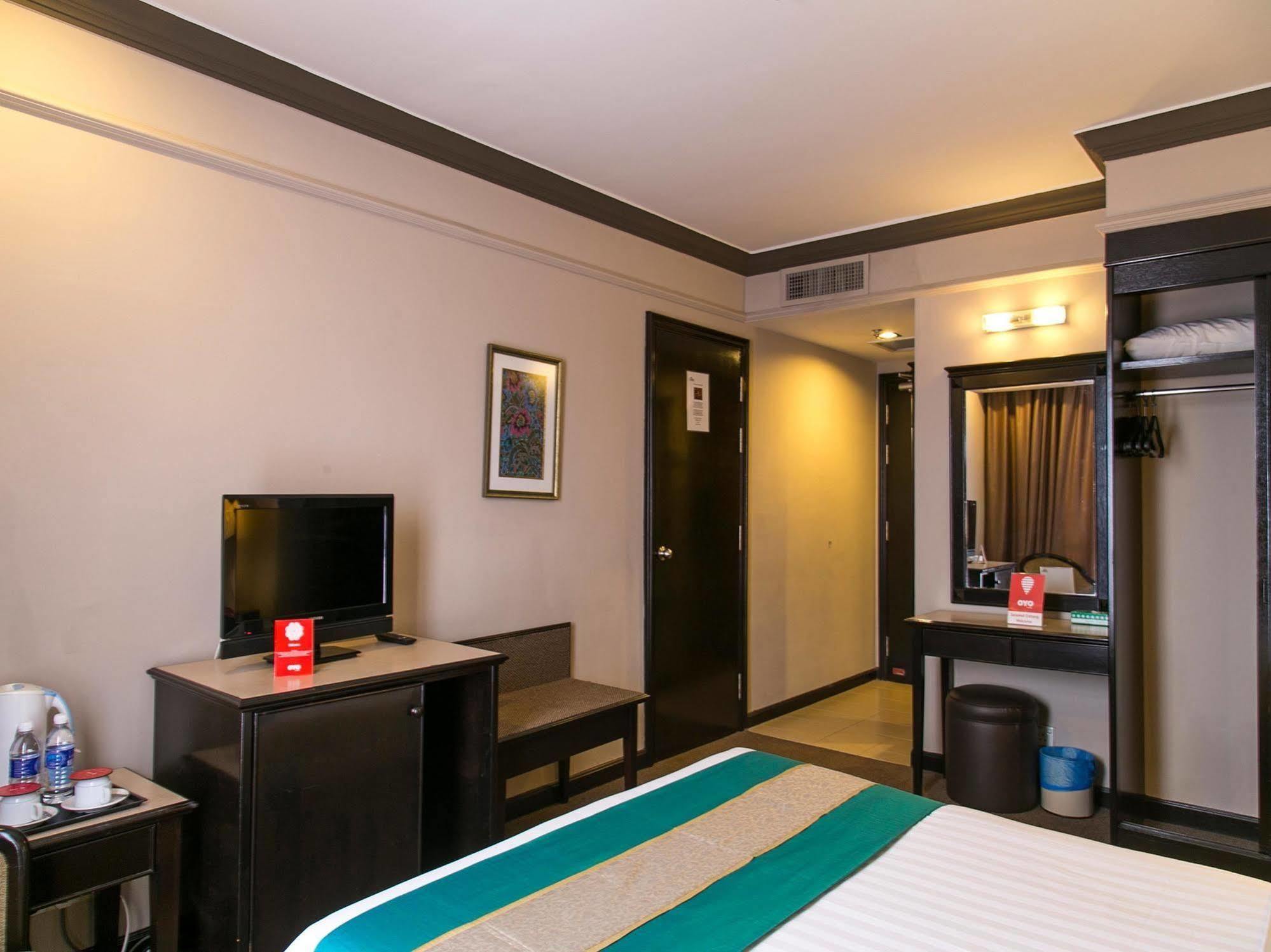 Hotel Mimosa Malacca Екстериор снимка